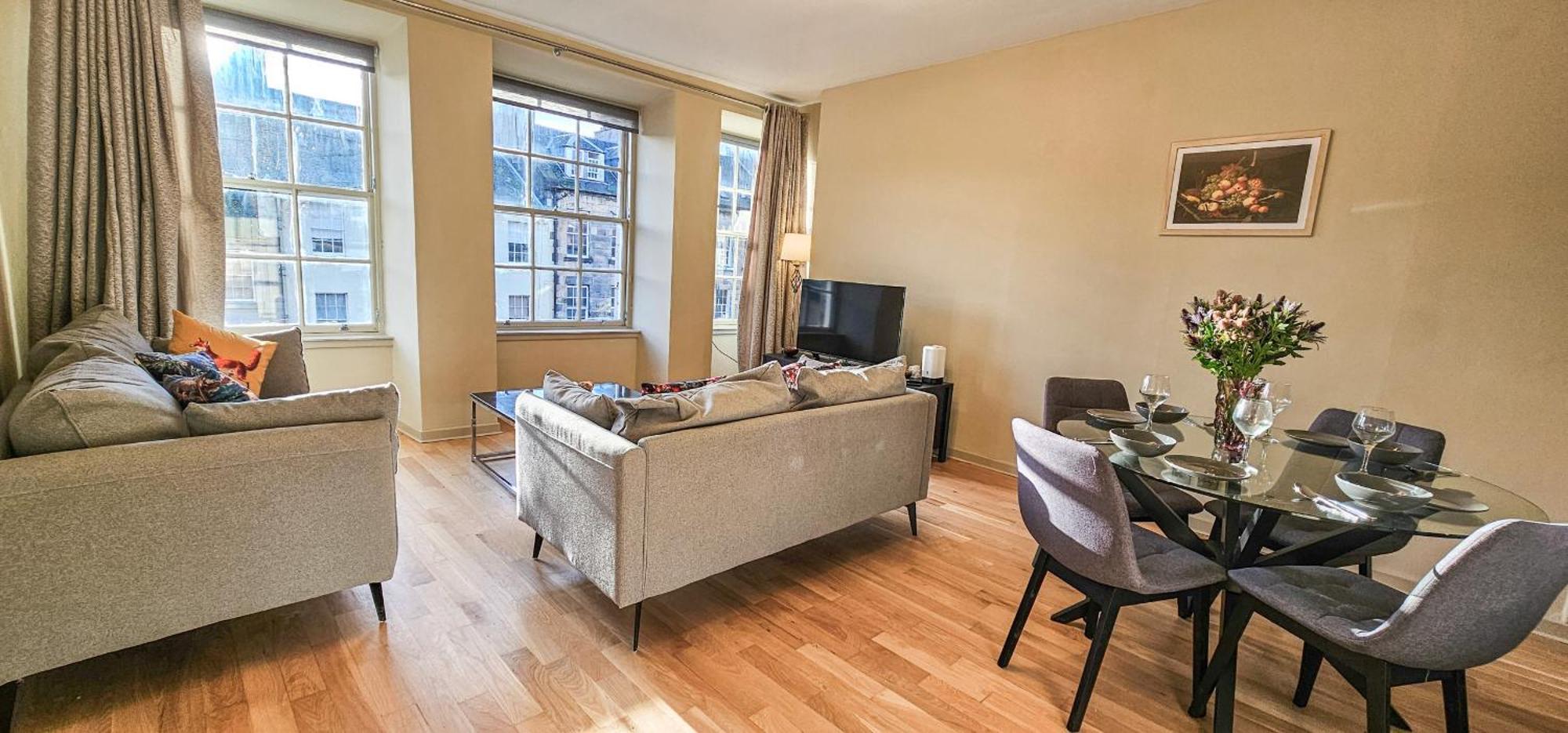 Royal Mile - Bright 2 Bedroom Apartment Εδιμβούργο Εξωτερικό φωτογραφία